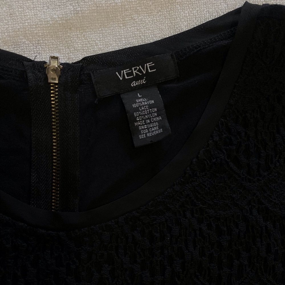 🔥4//$15🔥 black top - Picture 3 of 4
